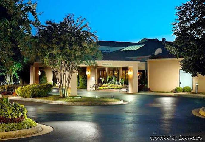 Courtyard By Marriott Nashville Hotel 3*